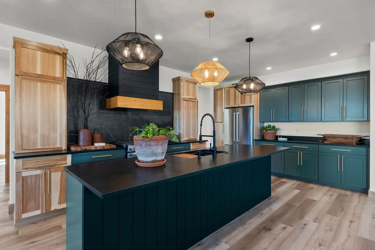 139 Shadow Mountain Trail, Kalispell, MT 59901 - Image #1