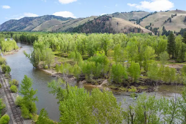 3063 Us Highway 93, Darby, MT 59829