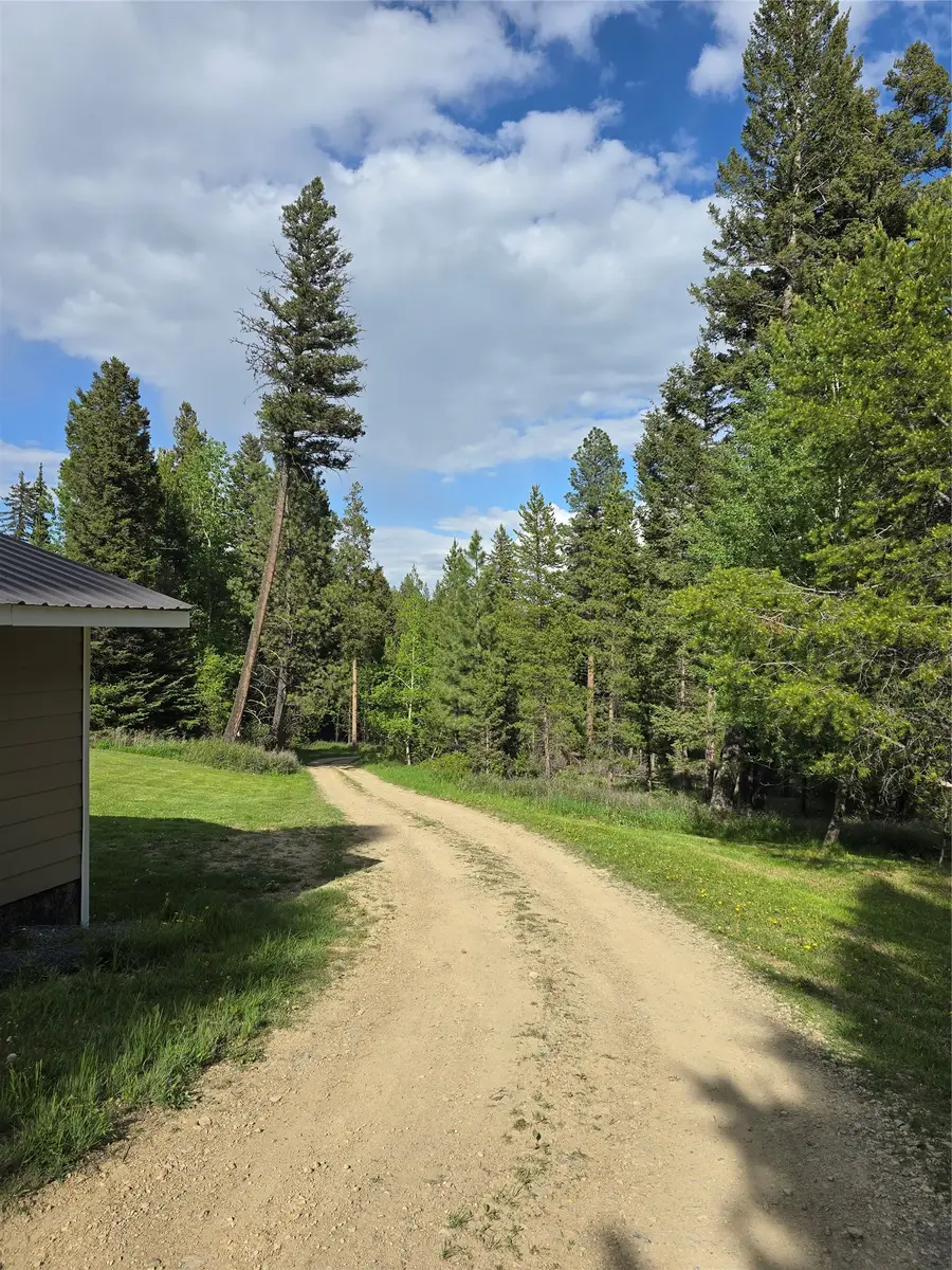 2528 Lincoln Springs Drive, Lincoln, MT 59639 - Image #3