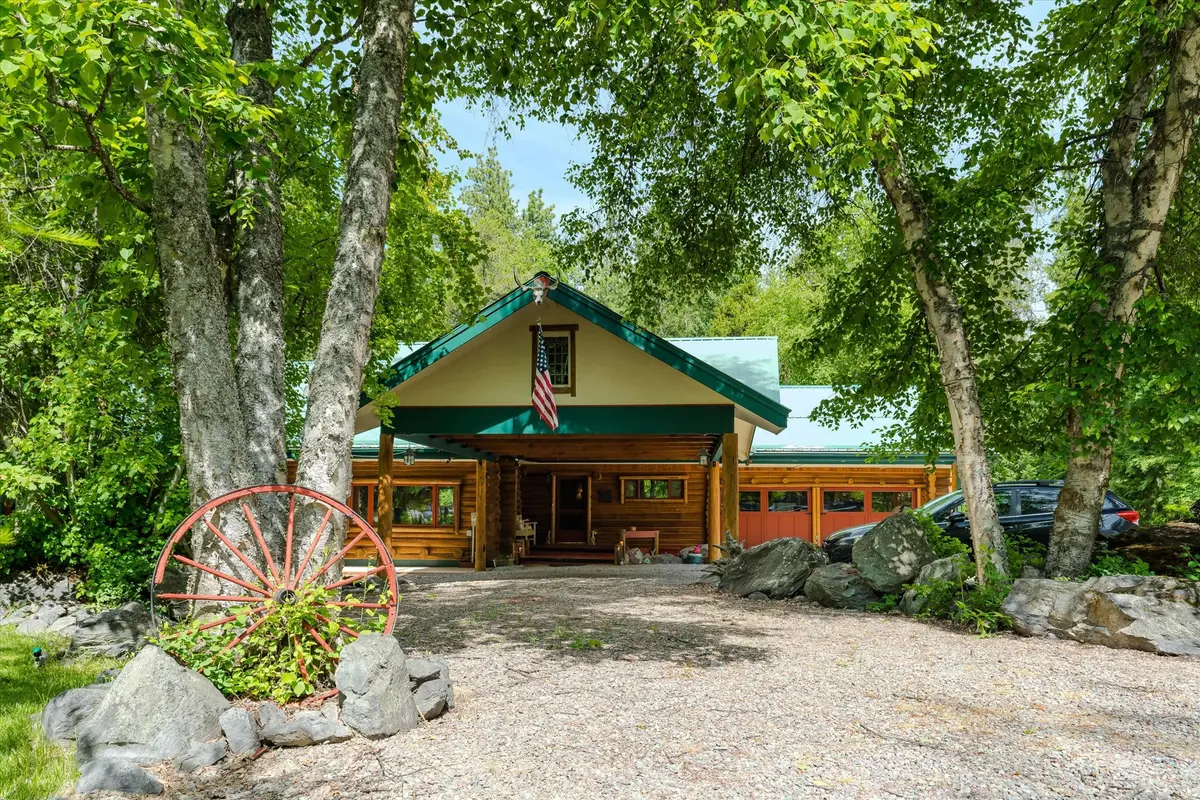 677 Latigo Lane, Bigfork, MT 59911 - Image #1