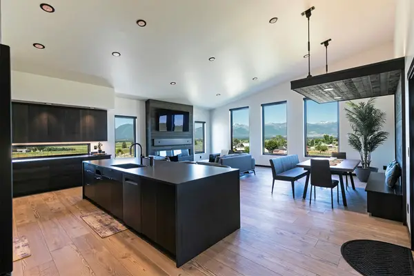 770 Coyote Creek Drive, Corvallis, MT 59828