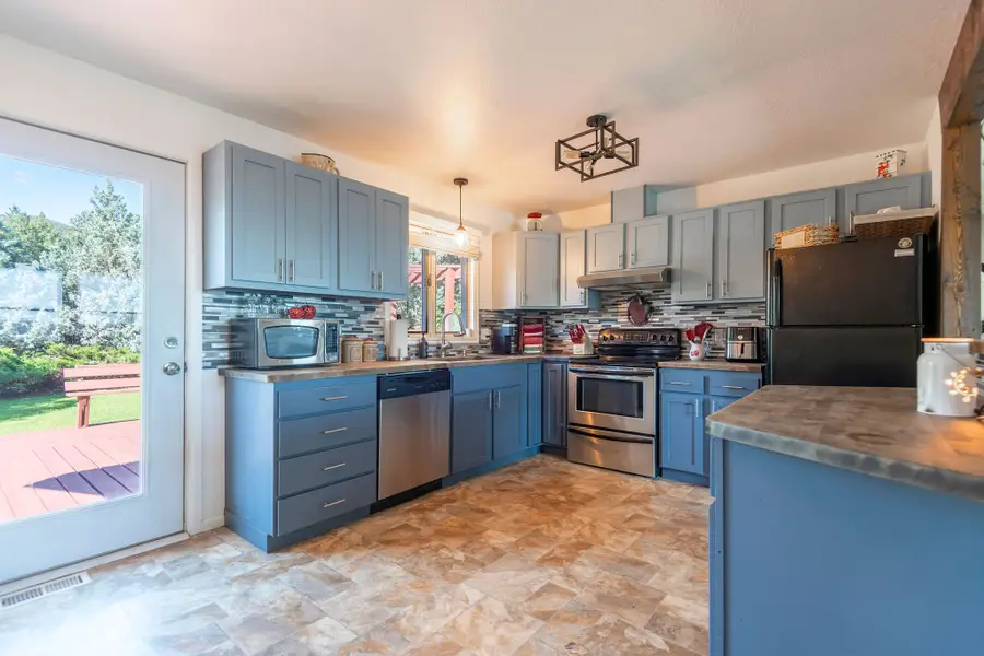 906 Saddle Drive, Helena, MT 59601 - Image #3