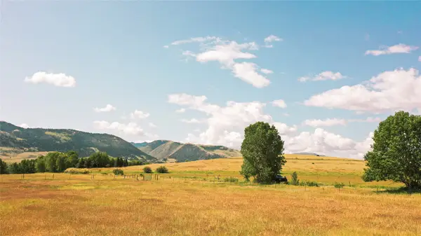 NHN Mule Deer Road, Pray, MT 59065