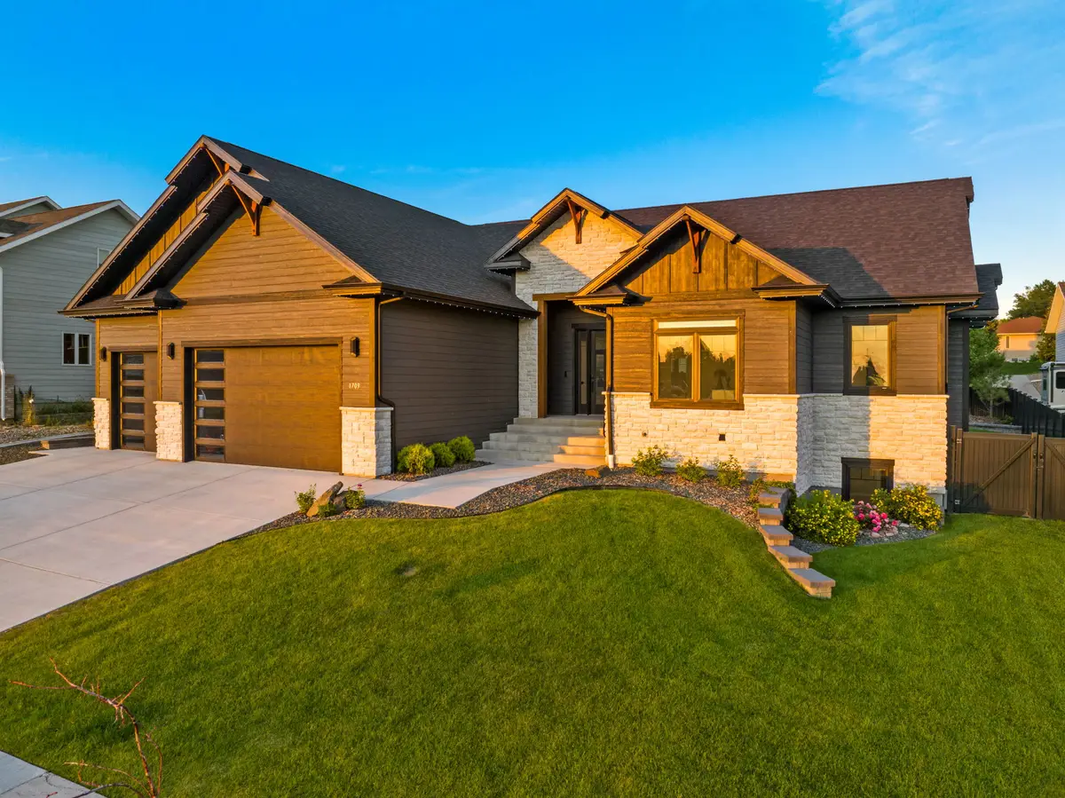 1709 38th Street S, Great Falls, MT 59405 - Image #1