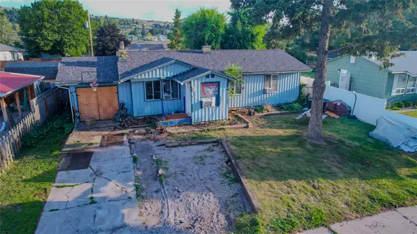 404 12th Avenue E, Polson, MT 59860