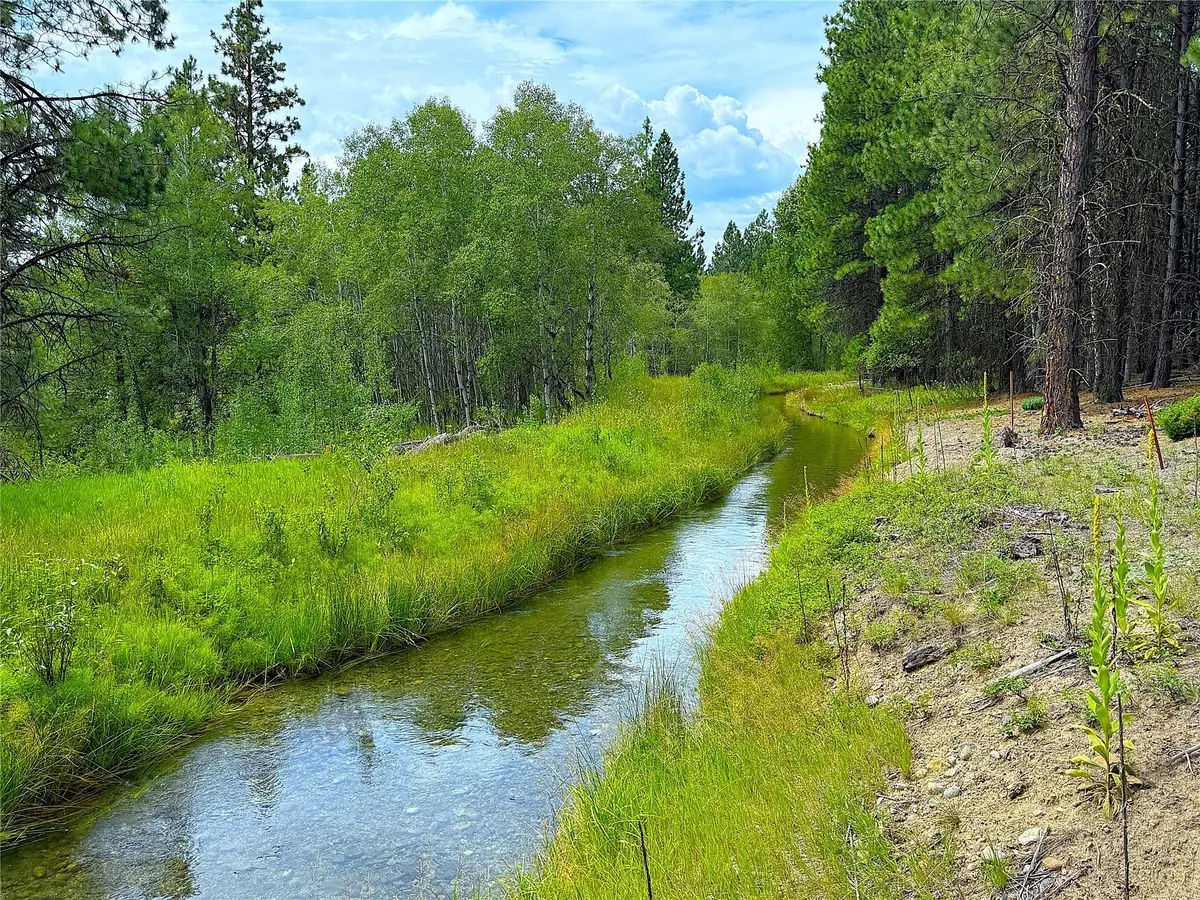 Nhn Pomeroy Trail, Eureka, MT 59917 - Image #1