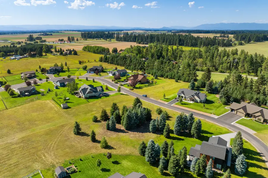 322 Spruce Meadows Loop, Kalispell, MT 59901 - Image #2