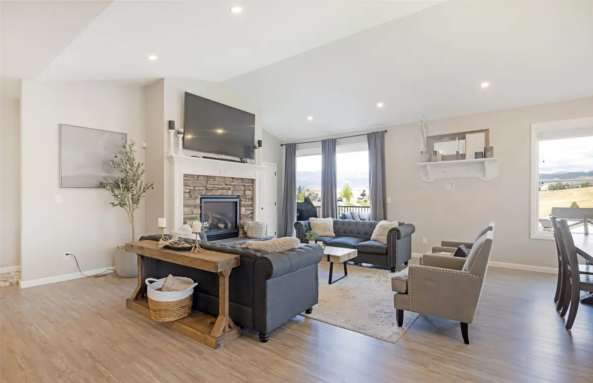 6994 Shaver Drive, Missoula, MT 59803 - Image #1