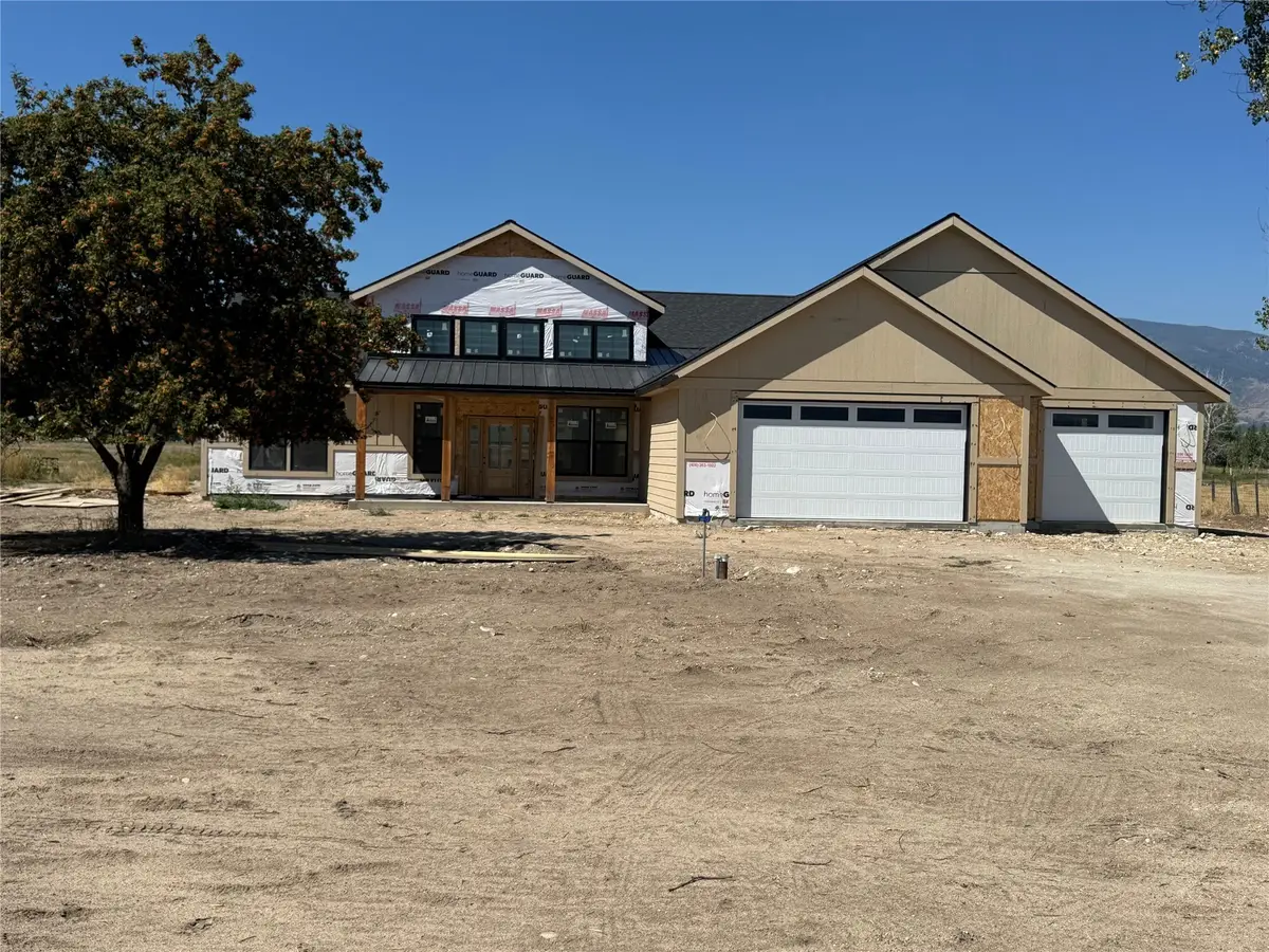 645 Old Corvallis Road, Corvallis, MT 59828 - Image #1