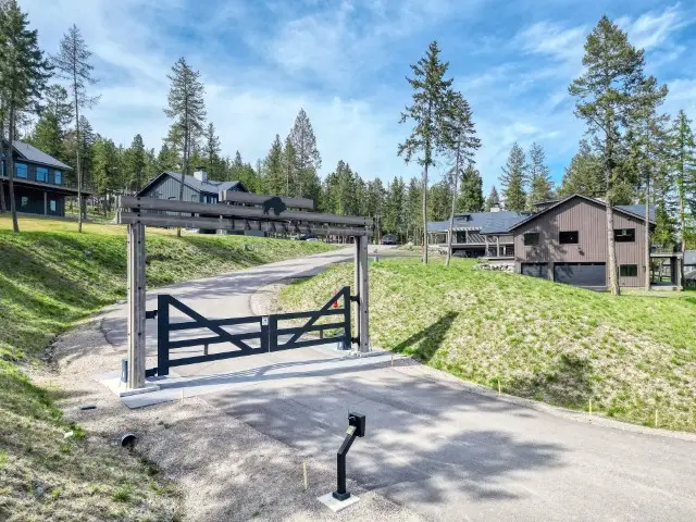 123 Blacktail Loop, Lakeside, MT 59922 - Image #1