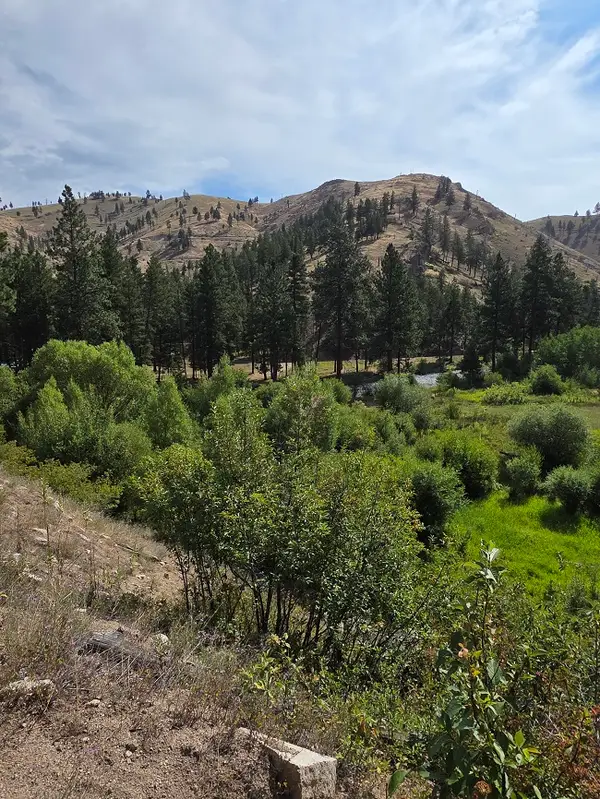 5855 Serenity Lane, Conner, MT 59827