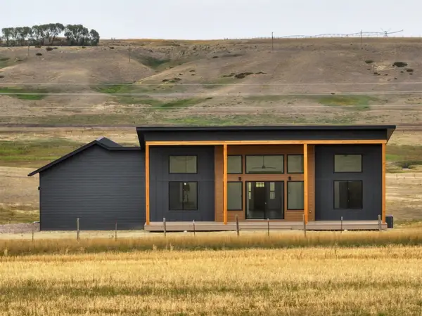 406 2nd Road Sw, Fairfield, MT 59436