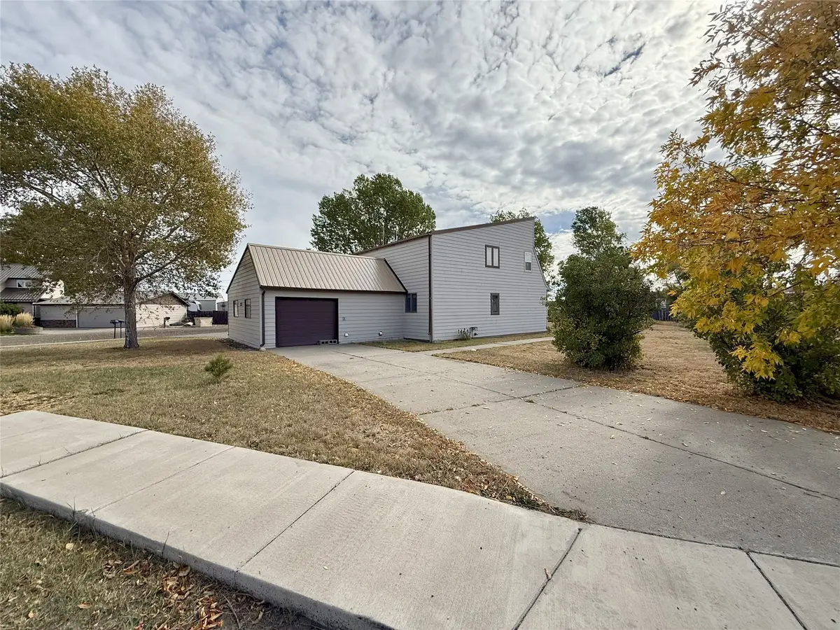 237 5th Avenue Ne, Cut Bank, MT 59427 - Image #1