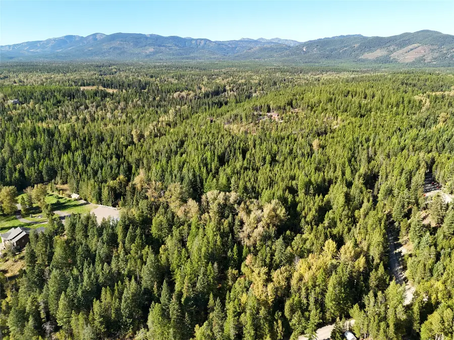 1043 Oakmont Lane, Columbia Falls, MT 59912 - Image #3