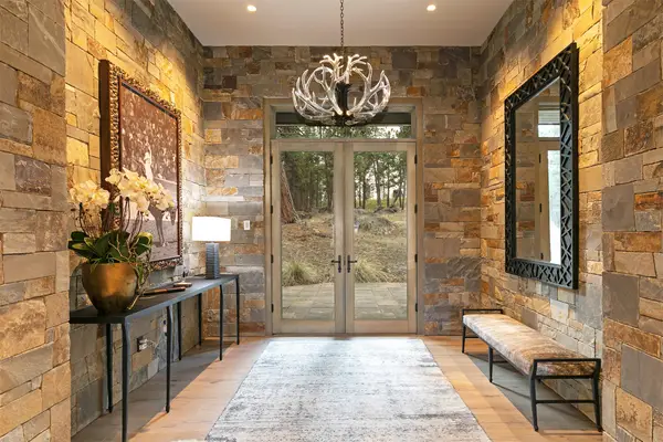 1441 Stock Farm Road, Hamilton, MT 59840