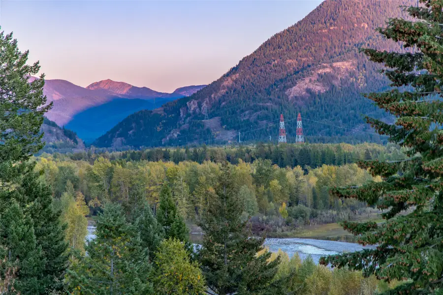 943 Frontage Road, Columbia Falls, MT 59912 - Image #2