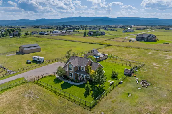 990 Farm Road, Kalispell, MT 59901