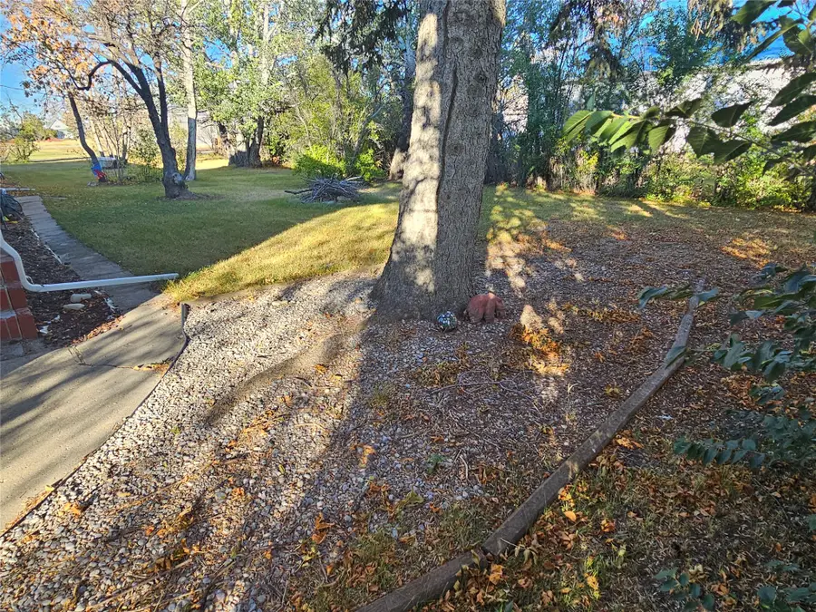 301 Choteau Avenue, Valier, MT 59486 - Image #3