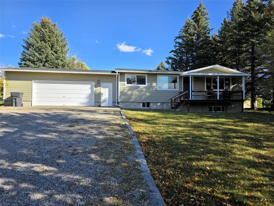 303 10th Avenue Ne, Choteau, MT 59422 - Image #3