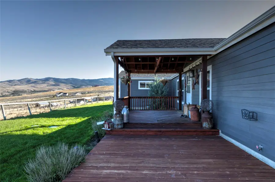 843 Mystic Horse Lane, Corvallis, MT 59828 - Image #3
