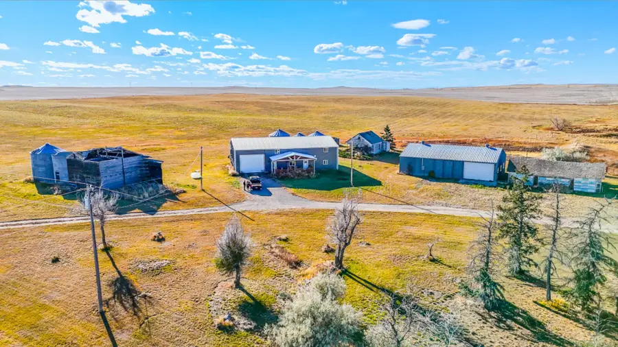 17621 Bootlegger Trail, Great Falls, MT 59404 - Image #3