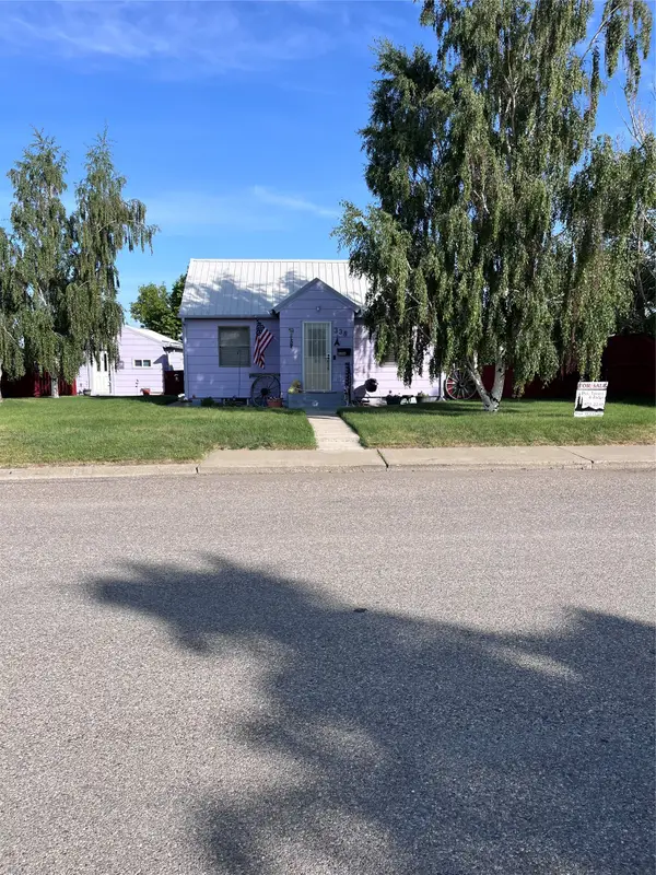 338 5th Avenue Se, Cut Bank, MT 59427
