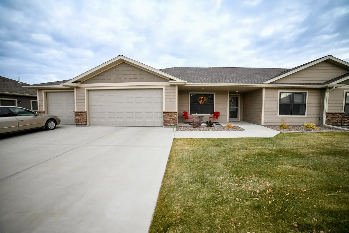 117 41st Avenue Ne, Great Falls, MT 59404 - Image #1