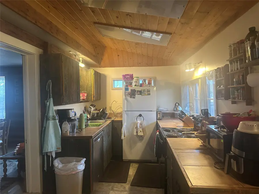 308 1st Avenue Nw, White Sulphur Springs, MT 59645 - Image #2