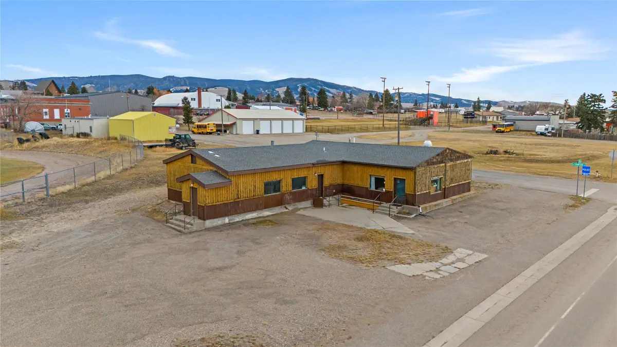 308 3rd Avenue Sw, White Sulphur Springs, MT 59645 - Image #1