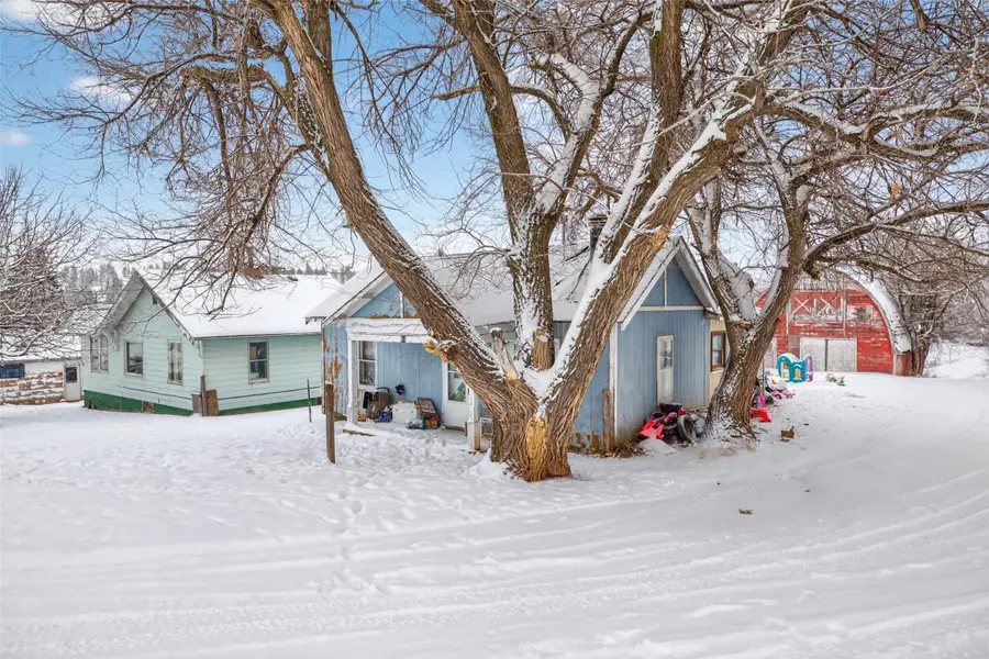 81 SW Roundhouse Loop, Lewistown, MT 59457 - Image #2