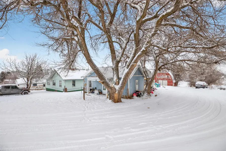 81 SW Roundhouse Loop, Lewistown, MT 59457 - Image #3