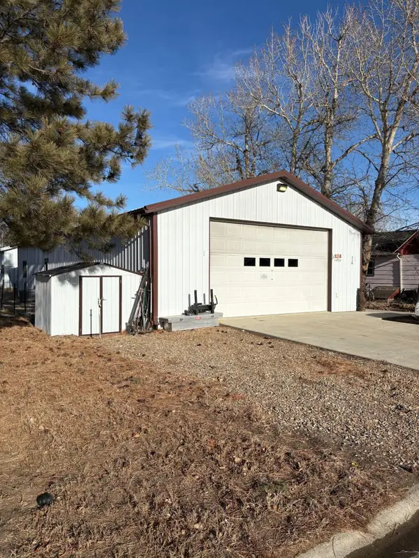 318 W Jackson Avenue, Chester, MT 59522