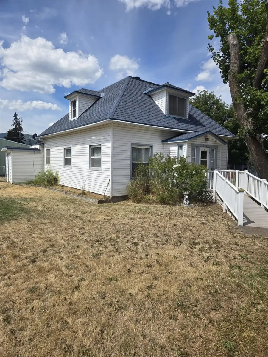 107 E Oak Street, Plains, MT 59859 - Image #2