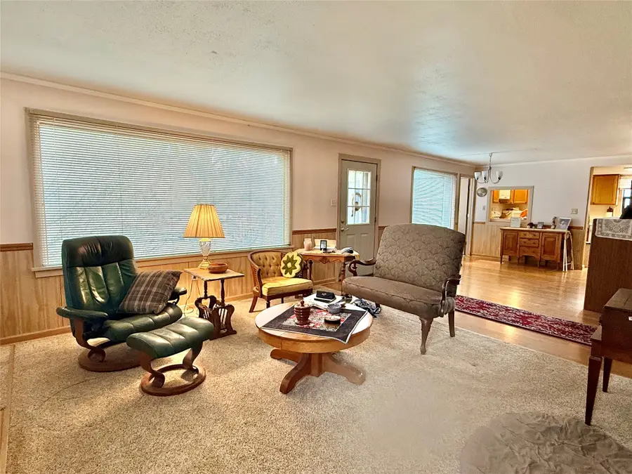 200 Gallatin Street S, Thompson Falls, MT 59873 - Image #2