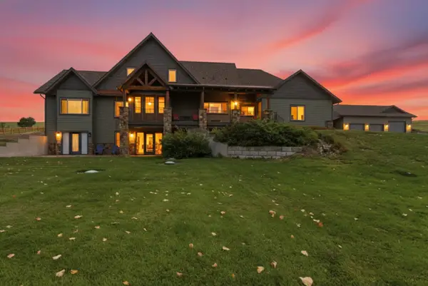 2074 Desperado Trail, Corvallis, MT 59828