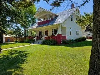 802 5th Avenue S, Lewistown, MT 59457