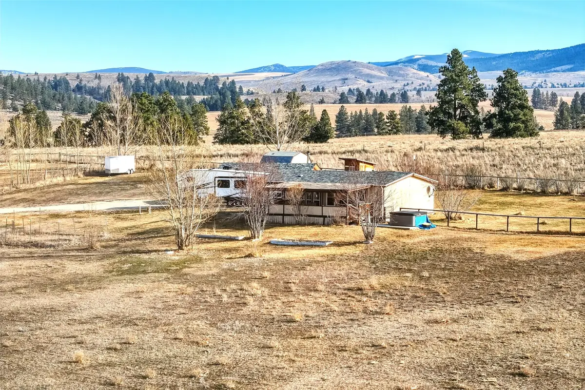 2464 Loyd Drive, Corvallis, MT 59828 - #1