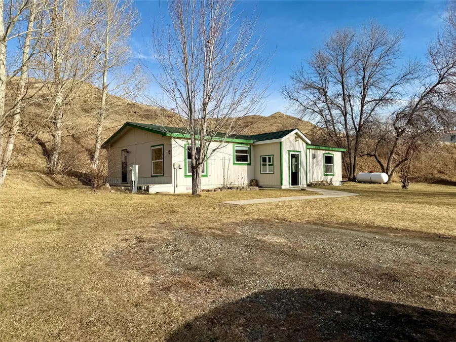 1108 Mc Guire Avenue, Highwood, MT 59450 - #2