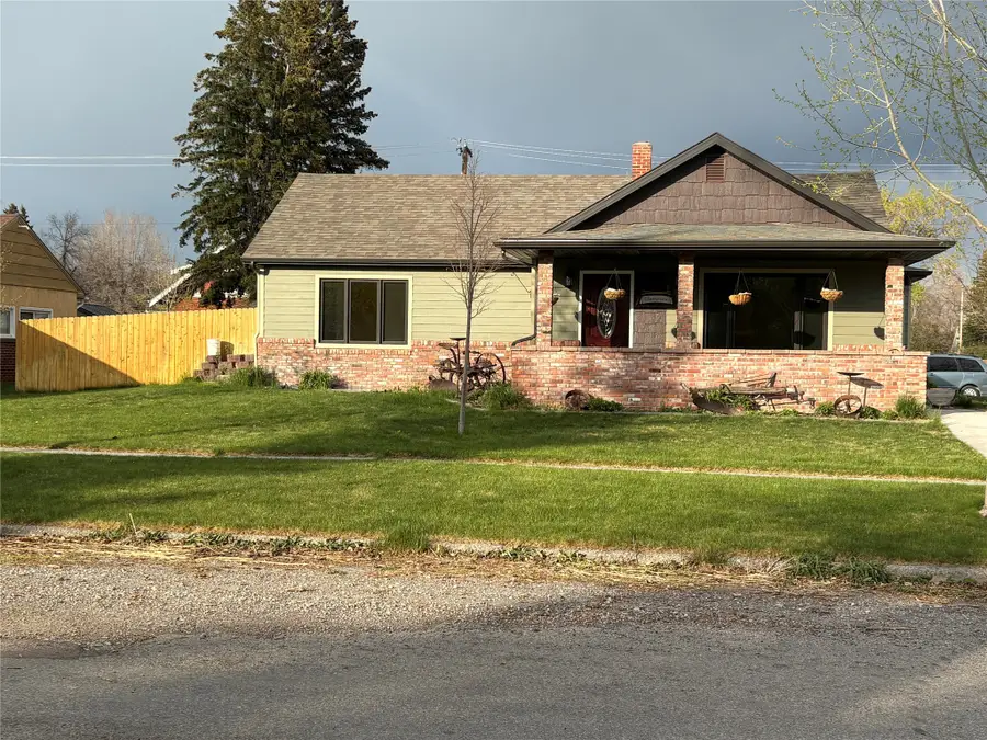 37 4th Avenue Sw, Choteau, MT 59422 - #2