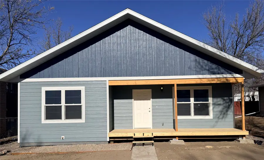 1021 8th Avenue S, Great Falls, MT 59405 - #2