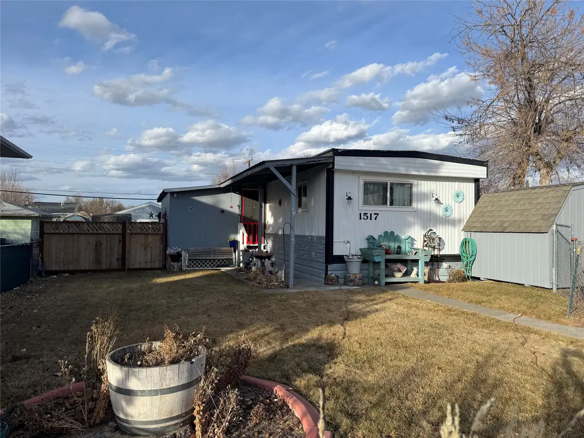 1517 13th Avenue S, Great Falls, MT 59405 - #1