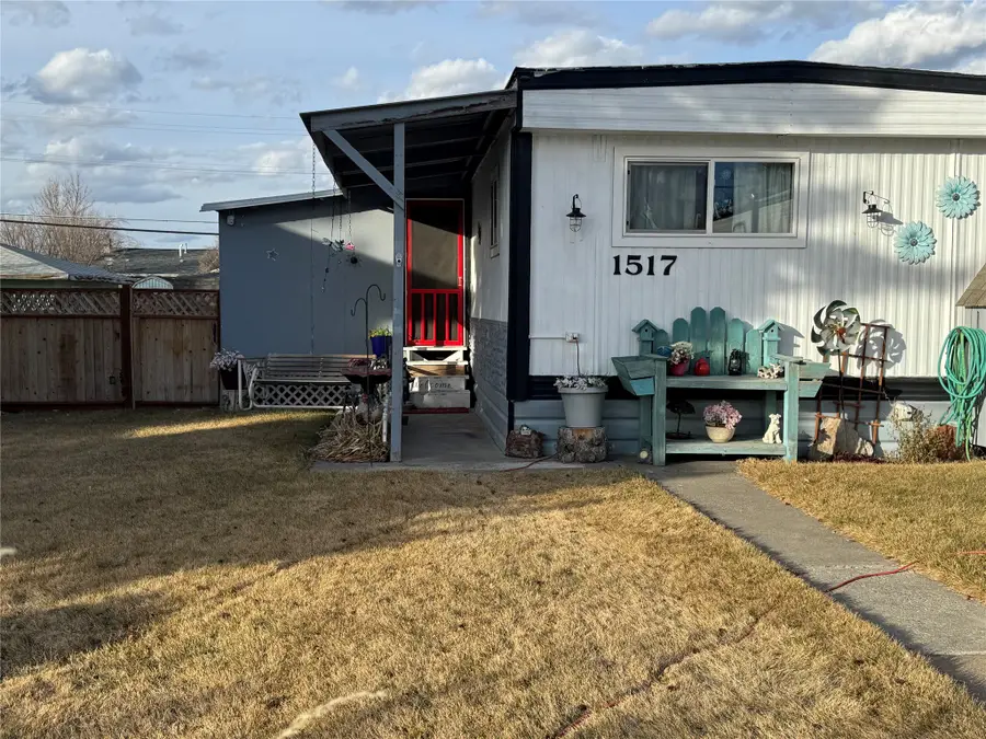 1517 13th Avenue S, Great Falls, MT 59405 - #2