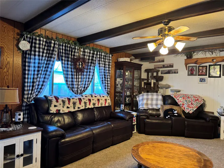 1517 13th Avenue S, Great Falls, MT 59405 - #3