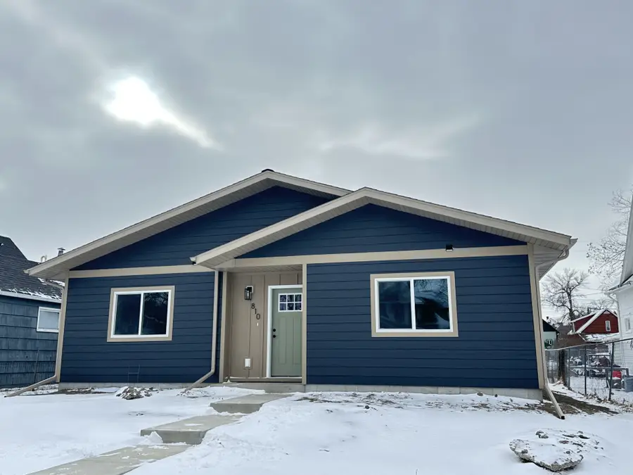 810 7th Avenue N, Great Falls, MT 59401 - #2