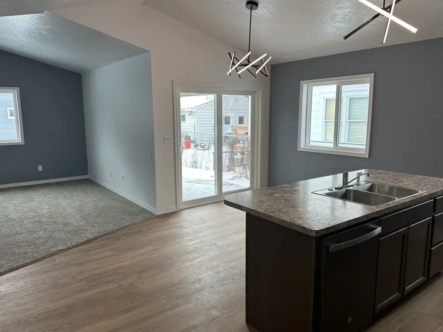 810 7th Avenue N, Great Falls, MT 59401 - #3