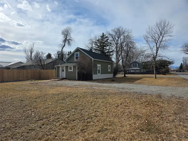 725 8th Avenue Nw, Choteau, MT 59422