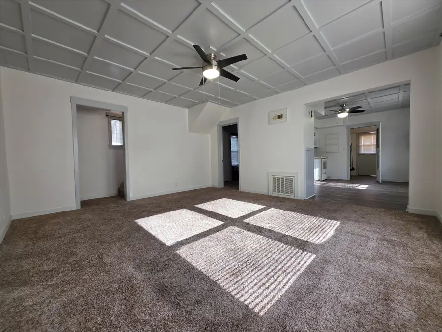 725 8th Avenue Nw, Choteau, MT 59422 - #3