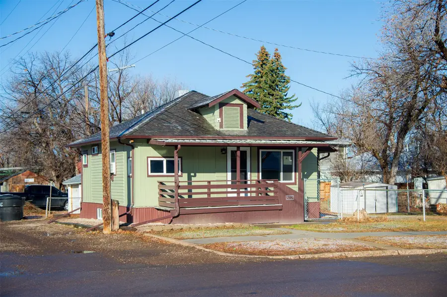 812 8th Street S, Great Falls, MT 59405 - #2