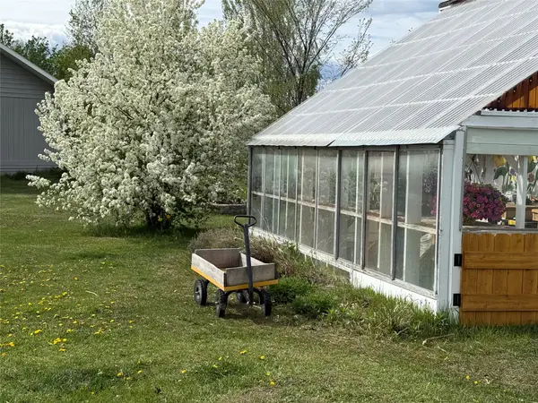 50 Baron Lane, Eureka, MT 59917