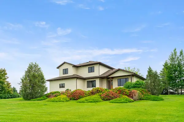 2 Brow Tine Boulevard, Clancy, MT 59634